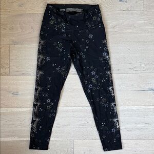 Victoria Sport Black Star Pattern Leggings
